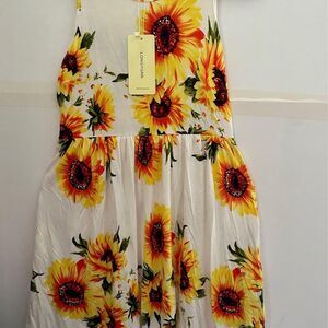 NEW Women’s Casual Stretchy Sun Dress With Pockets (Size: Small)